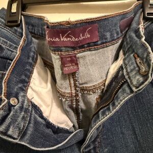 💚💚💚 Gloria Vanderbilt Classic Denim Jeans